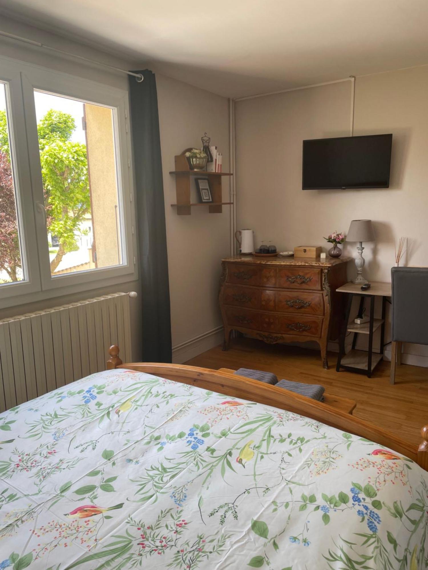 Chez-Sixtine Apartment Albon Exterior photo